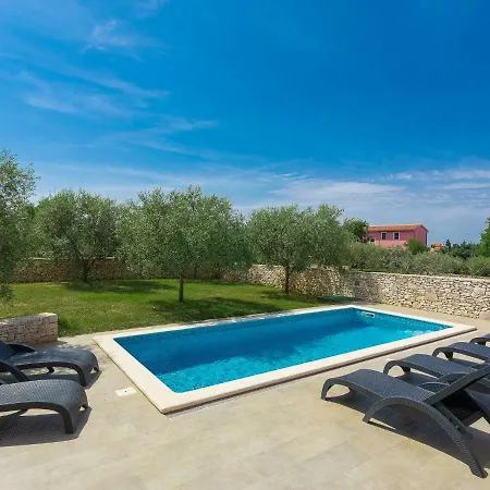Villa Holiday Home Krnica 37.1 Krnica
